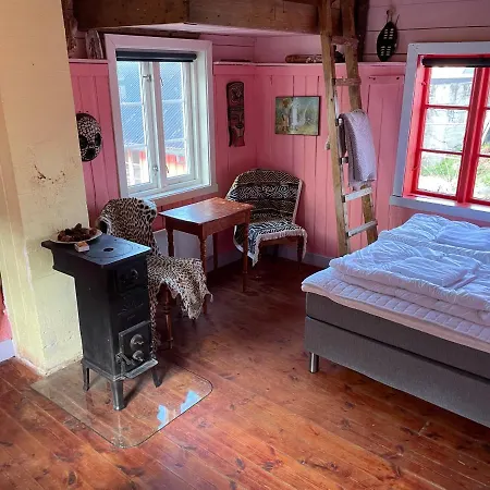 Apartamento Kraemmervika Rorbuer - Rustic & In Lofoten Ballstad