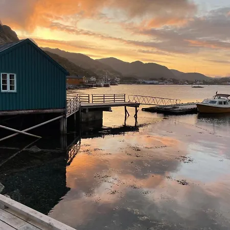 Apartamento Kraemmervika Rorbuer - Rustic & In Lofoten