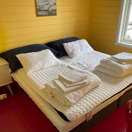 Kraemmervika Rorbuer - Rustic & In Lofoten Apartamento *