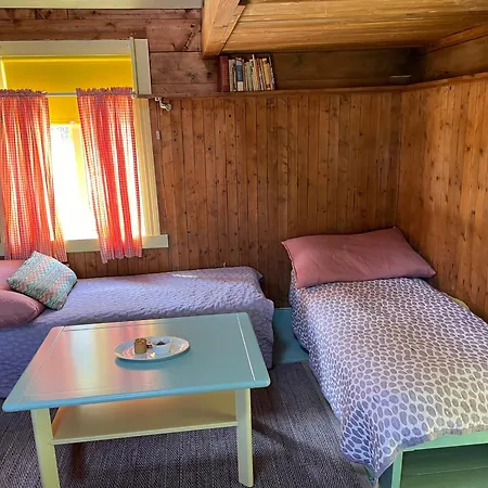 Kraemmervika Rorbuer - Rustic & In Lofoten *