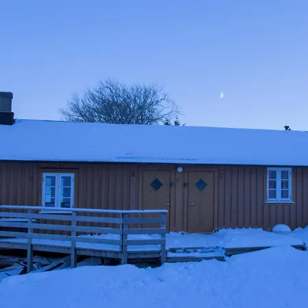 Kraemmervika Rorbuer - Rustic & In Lofoten Lägenhet