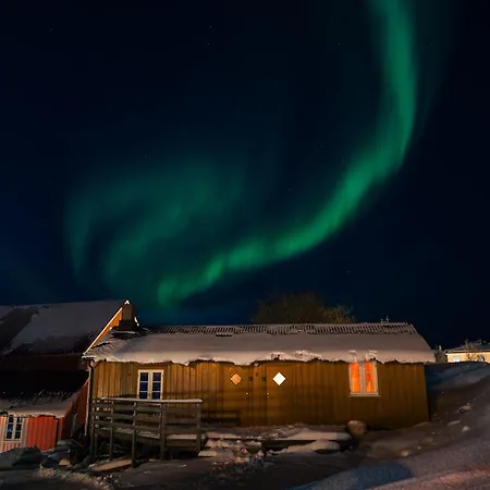Kraemmervika Rorbuer - Rustic In Lofoten