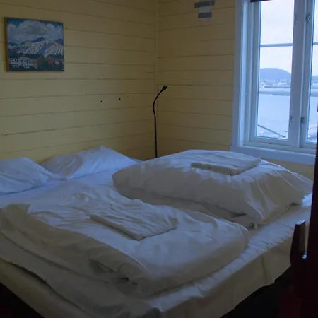 Kraemmervika Rorbuer - Rustic In Lofoten Leilighet Ballstad