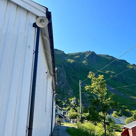 Kraemmervika Rorbuer - Rustic In Lofoten Apartman *