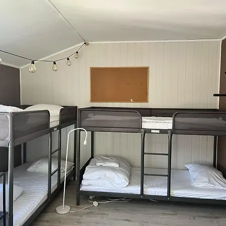 Kraemmervika Rorbuer - Rustic & In Lofoten *