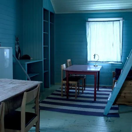 Kraemmervika Rorbuer - Rustic & In Lofoten *