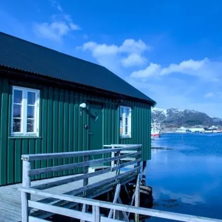 Kraemmervika Rorbuer - Rustic & In Lofoten דירה