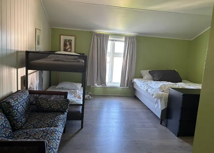 Kraemmervika Rorbuer - Rustic & In Lofoten *